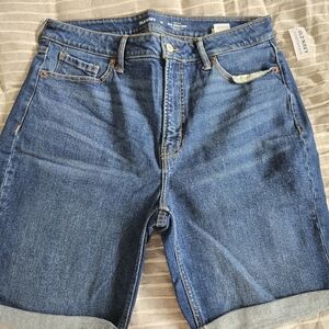 Old Navy Women's shorts NWT size 14